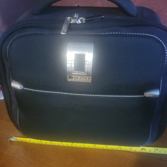 DELSEY Travel Vanity Case - Picture 12 of 13